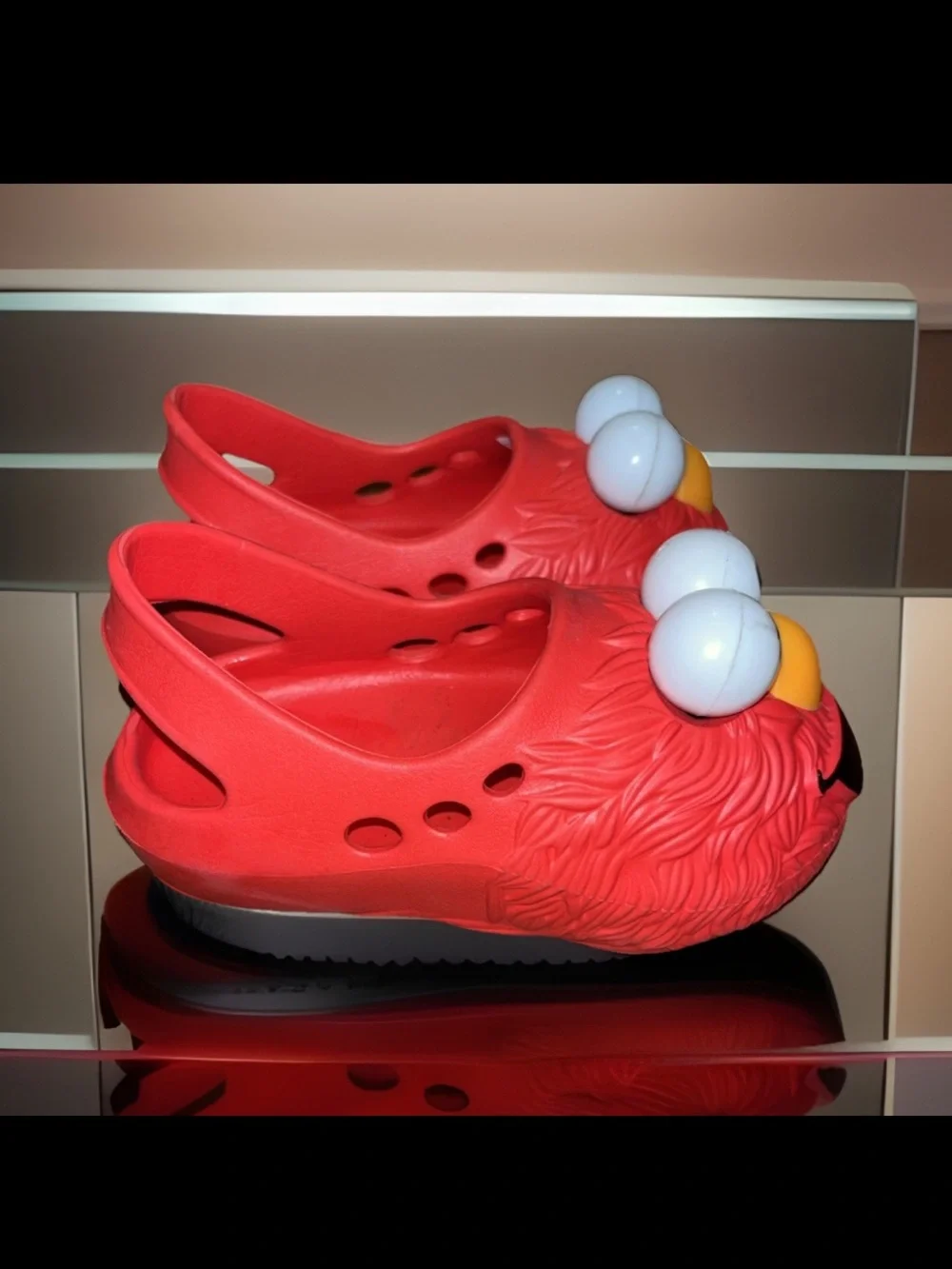 Sesame Street Elmo Face Eyes Character Slip-On Shoes/Slip-On Sandals Unisex C6